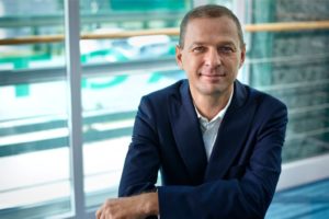 Wyniki finansowe Action 2025: Infrastruktura AI i segment pet food napędzają sprzedaż