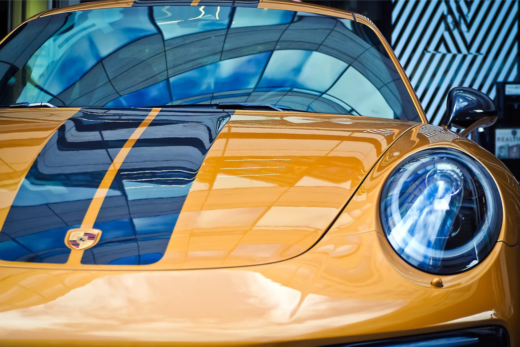 Porsche inwestuje w AI. Pięcioletnia umowa z indyjskim TCS warta jest 1,25 mld euro