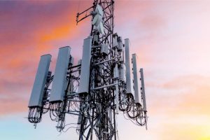 Testy AI w sieci 5G zakończone sukcesem i… brakiem wdrożenia. Operator punktuje koszty GPU