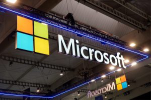 Cyberprzestępcy sięgają po AI. Microsoft ujawnia, jak zmienia się krajobraz zagrożeń