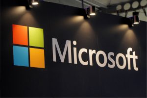 Polska jednym z trzech najbardziej zagrożonych państw w Europie, wynika z najnowszego raportu Microsoft Digital Defense