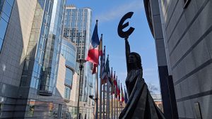 Europejscy giganci IT wygrywają na rewolucji sztucznej inteligencji