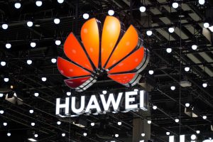 Era „Internetu Agentów”: Huawei przewiduje 100 miliardów autonomicznych botów