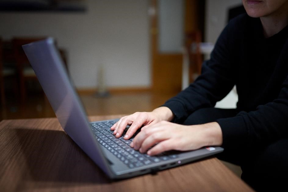 Nowe oblicze phishingu – krótkotrwałe domeny jako narzędzie masowych oszustw