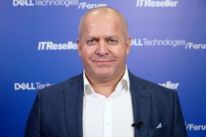 Dell Technologies Forum 2024: „S4E jest dystrybutorem z wartością dodaną i to oznacza, że koncentrujemy się nie tylko na sprzedaży produktów firmy Dell, ale na dostarczeniu wiedzy i sposobu, w jaki możemy te produkty u klientów końcowych zainstalować” – podkreślił Artur Bałuta, Dell EMC Team Leader w S4E S.A.