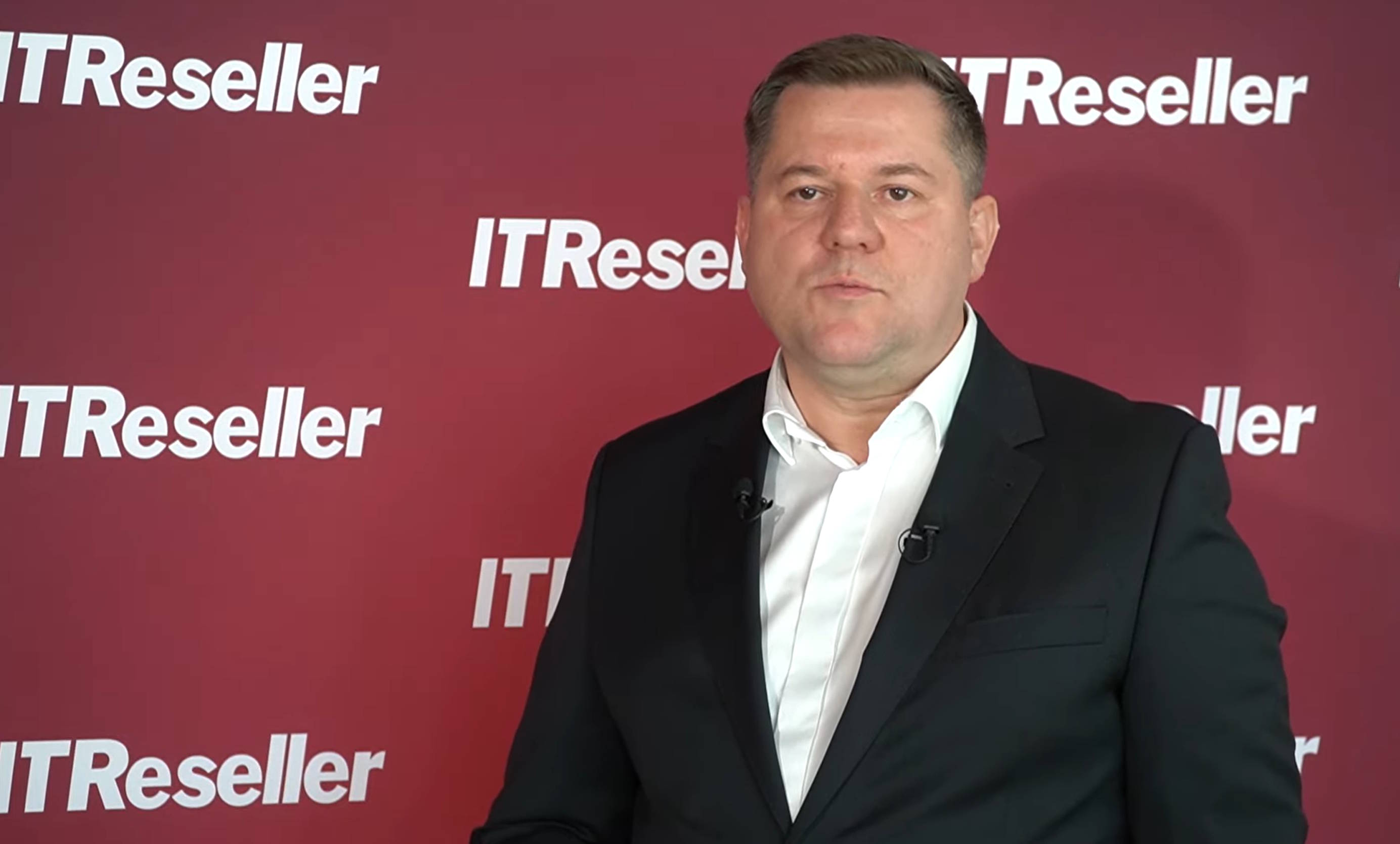 FG TIME 2025 „Czujemy się ekspertami w zakresie przechowywania, zabezpieczania, udostępniania danych” – potwierdza Dariusz Kwieciński, Head of South Eastern Europe, European Platform Business w Fujitsu