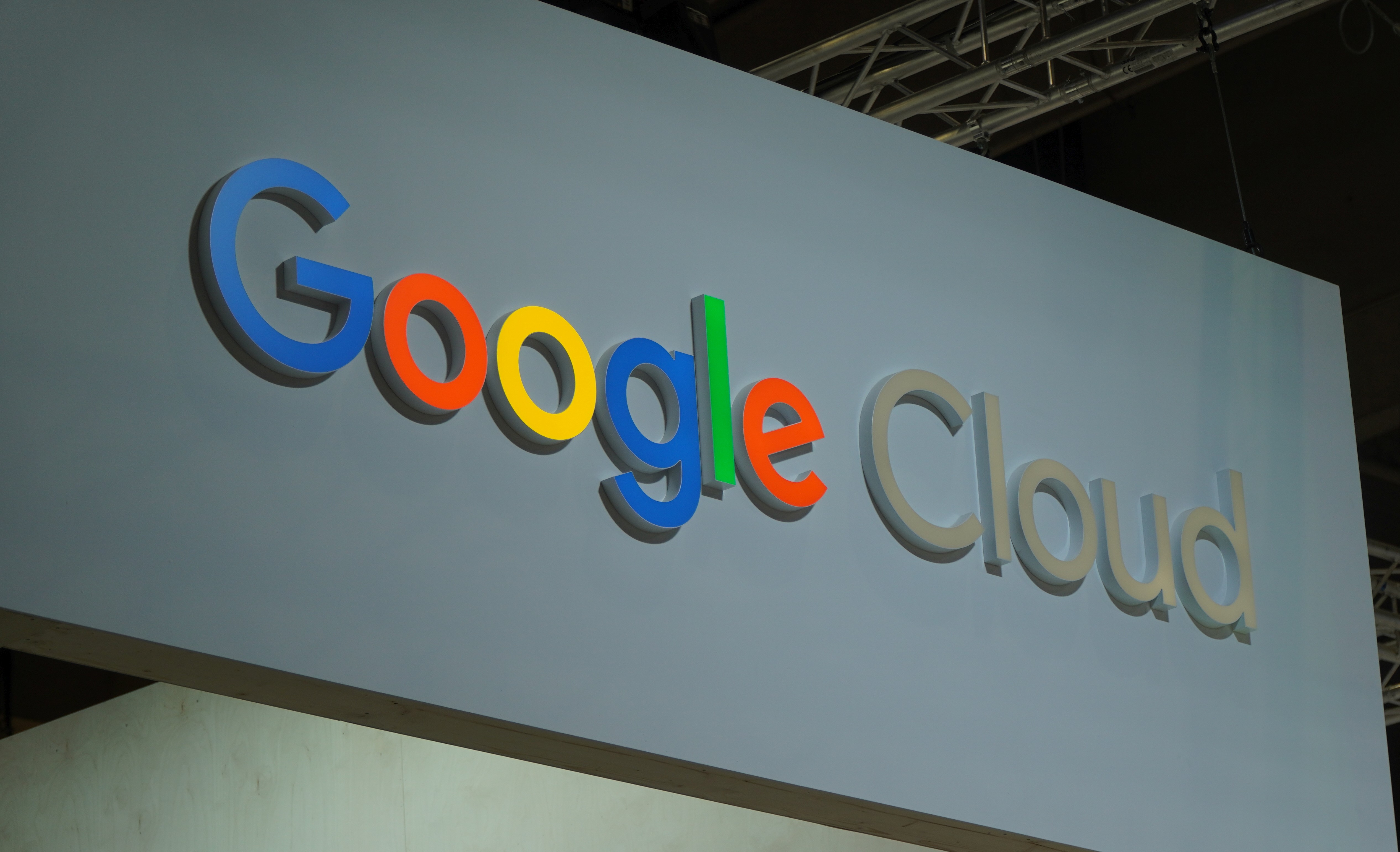 Google inwestuje rekordowe 22,4 mld dolarów w infrastrukturę – priorytetem chmura