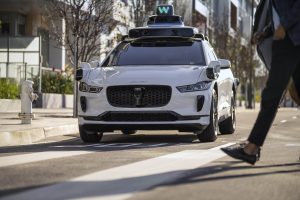 Waymo stawia na Warszawę – amerykański gigant w branży samochodów autonomicznych rozwija zespół inżynieryjny w Polsce