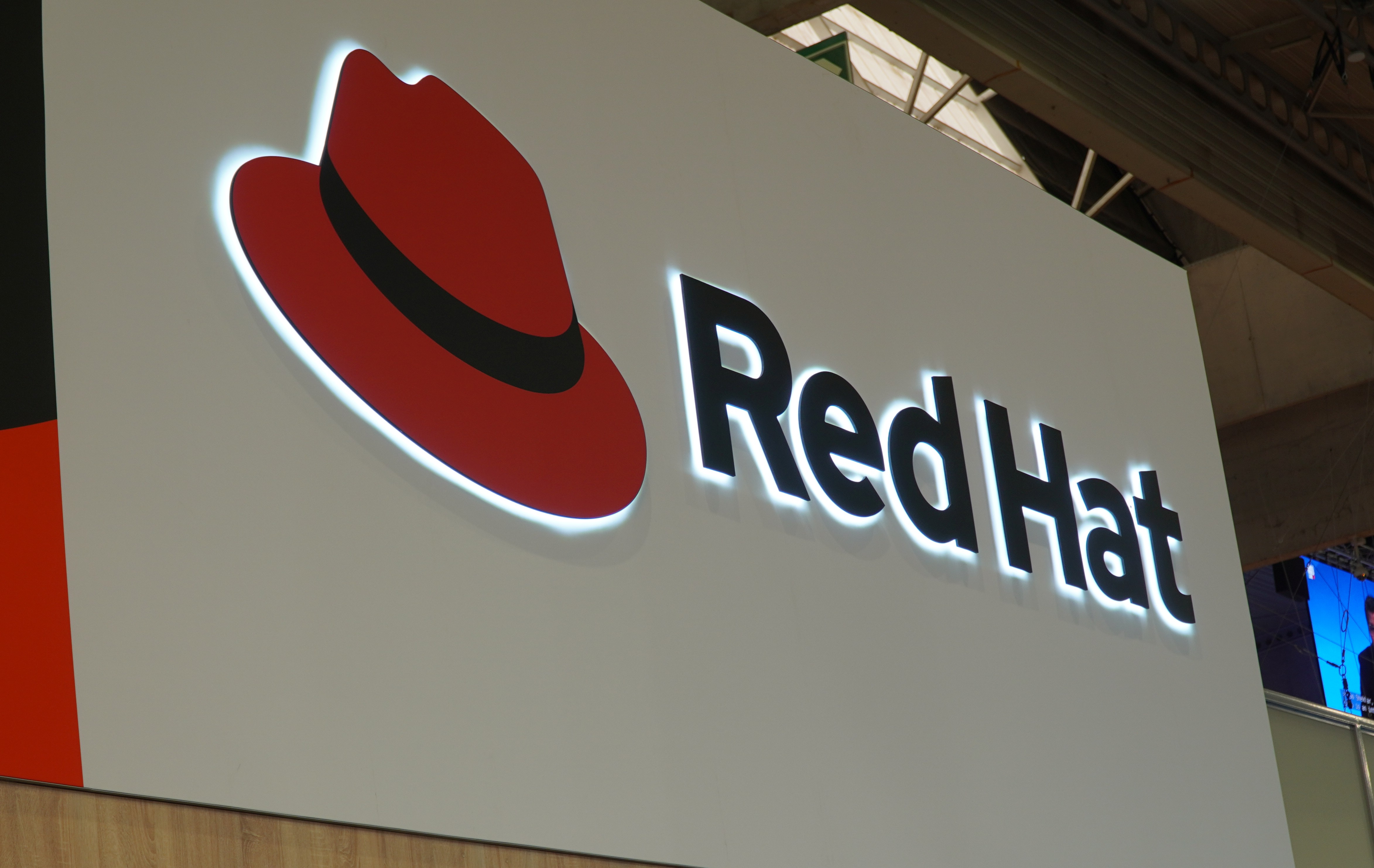 Red Hat potwierdził naruszenie bezpieczeństwa – dane klientów korporacyjnych mogły dostać się w ręce hakerów