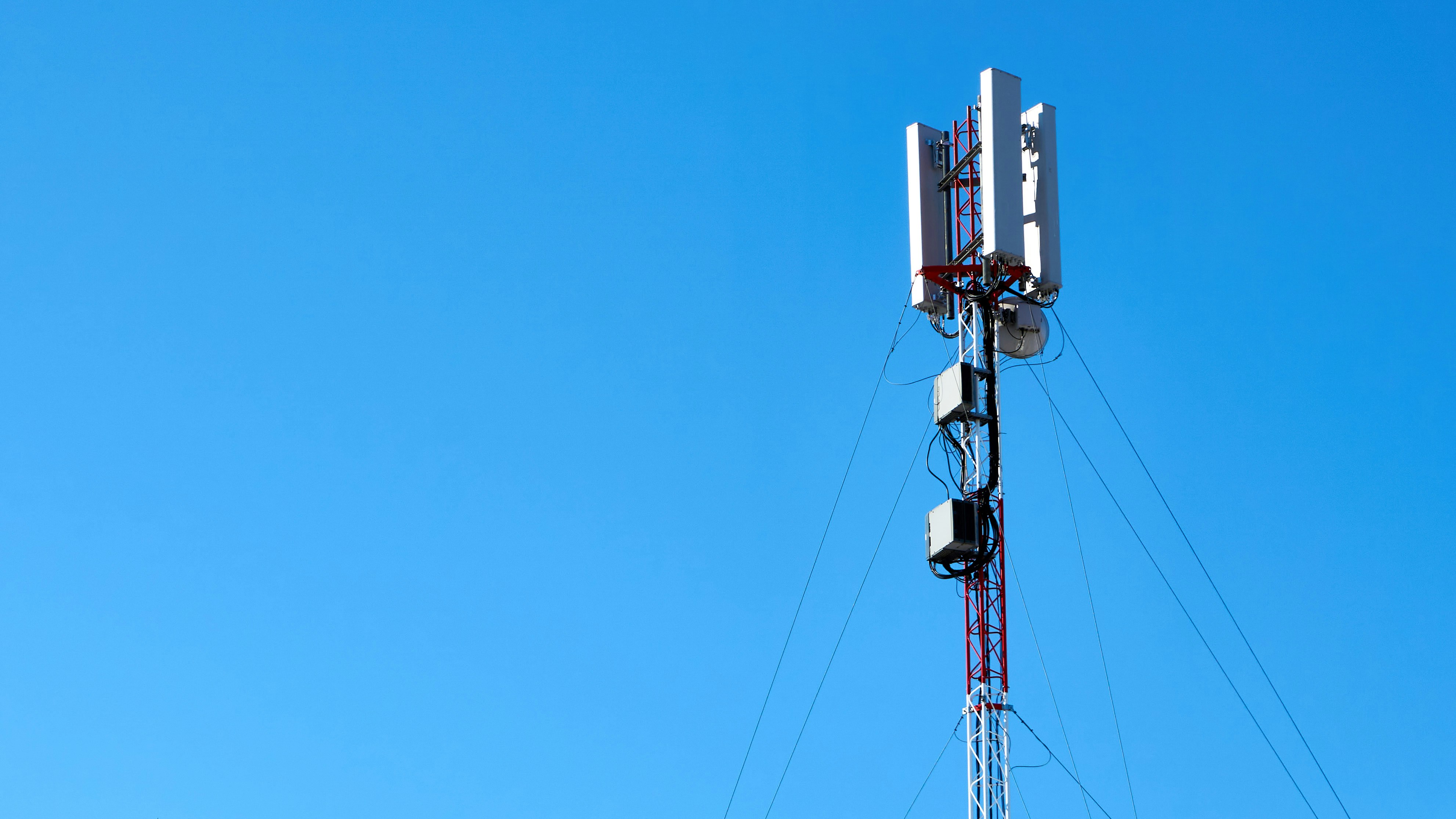 Samsung i NVIDIA rzucają wyzwanie rynkowi telekomunikacyjnemu. Koniec tradycyjnych stacji bazowych?