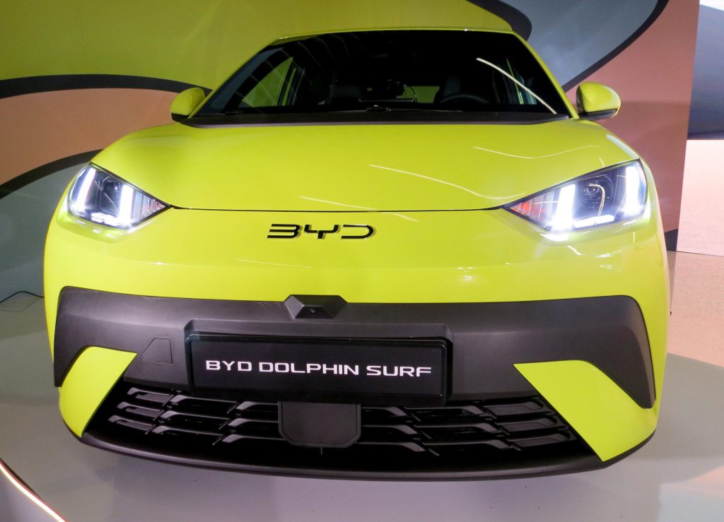 BYD Dolphin Surf