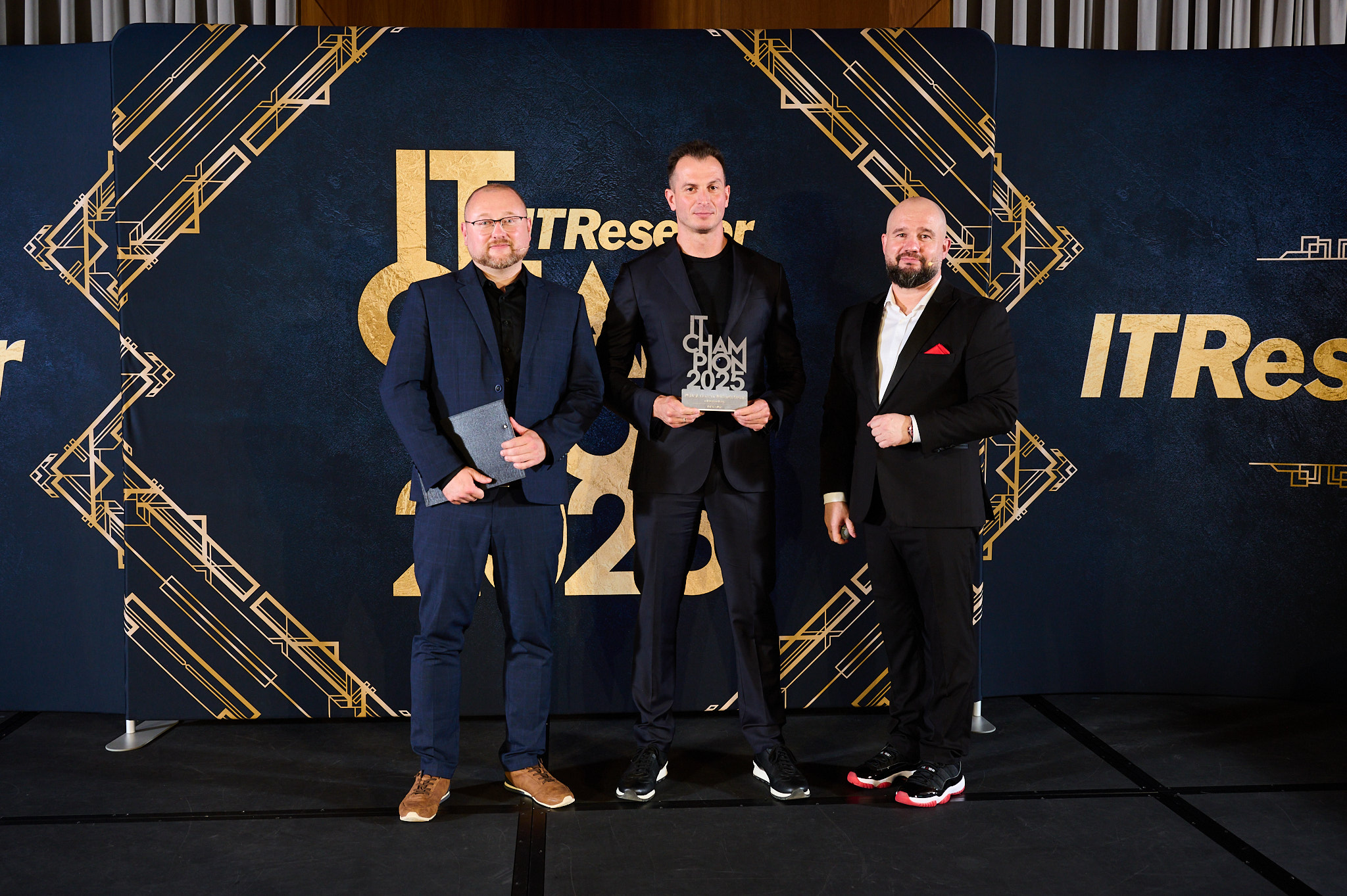 IT Champions 2025: “Dziękujemy za wiarę w naszą firmę i za tę nagrodę, która jest ukoronowaniem naszej pracy” – powiedział Dominik Kaczmarek, Komsa