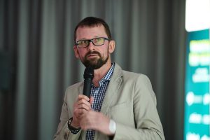 „Cieszymy się, że TD SYNNEX mocniej wchodzi w branżę serwerową (…) na pewno nasze produkty będą dobrym komponentem, który będzie można w nich wykorzystać” – podkreślił Tomasz Malasek z Samsung Electronics