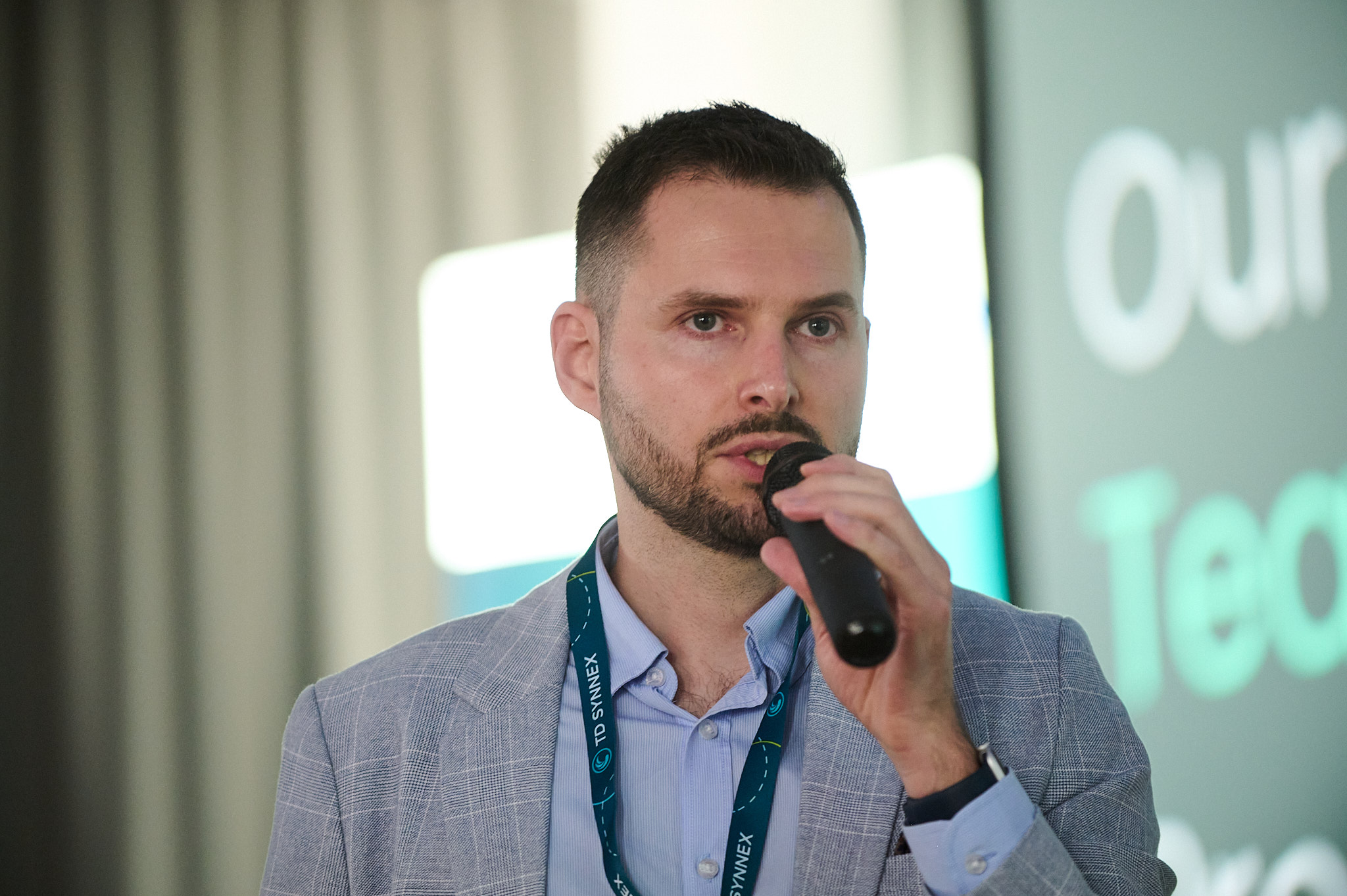 „Urządzenia mają wpływ na zdrowie” – przyznaje Jacek Kalczyński, Logitech