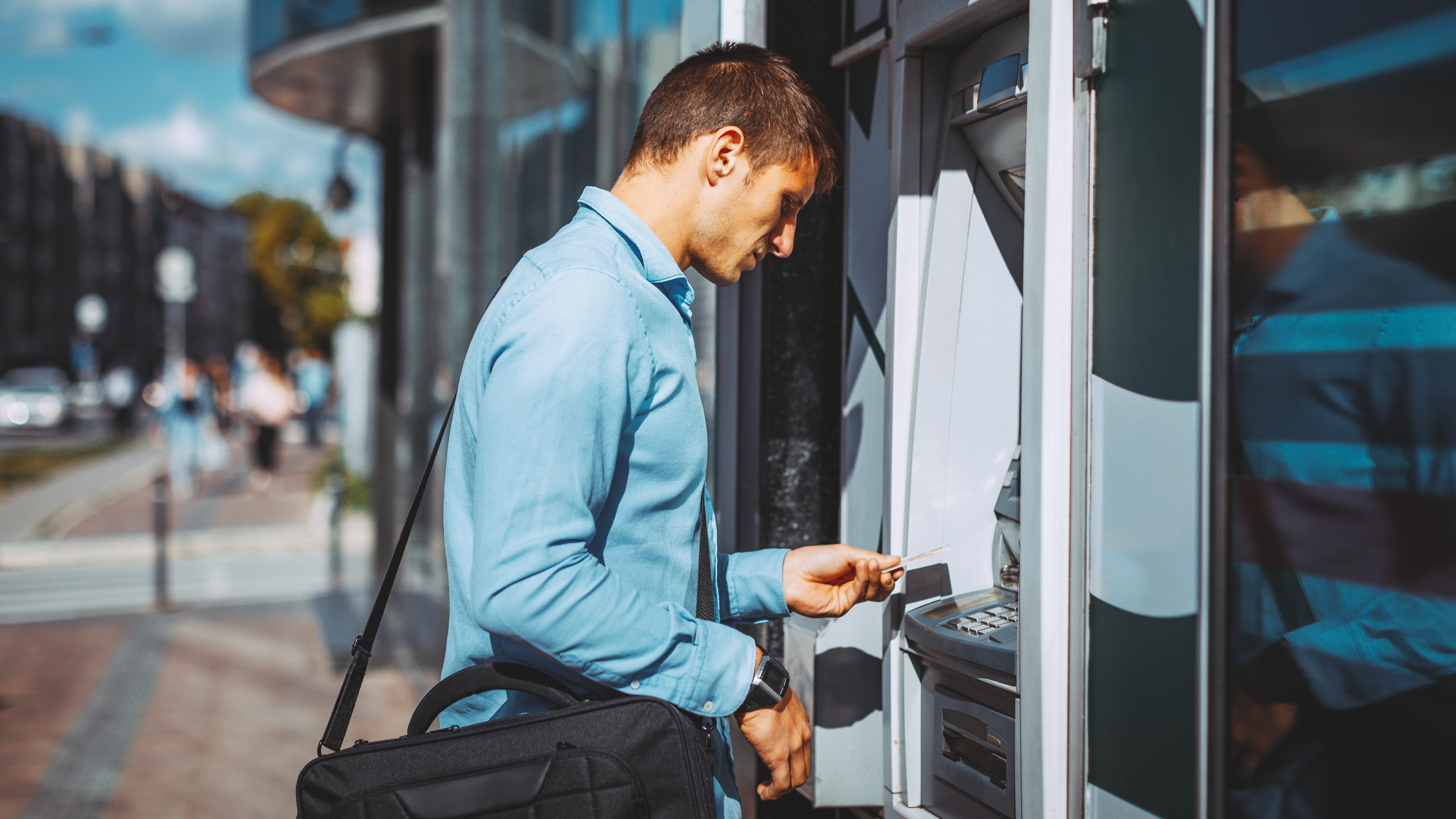 AI w bankowości to zarówno szanse, jak i ryzyko dla sektora finansowego