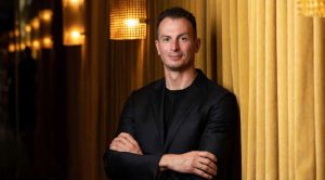 AI RADAR Trendbook: „Praktyka, nie teoria – Sztuczna inteligencja buduje przewagę” – Dominik Kaczmarek, KOMSA Poland Hemani Ventures Group