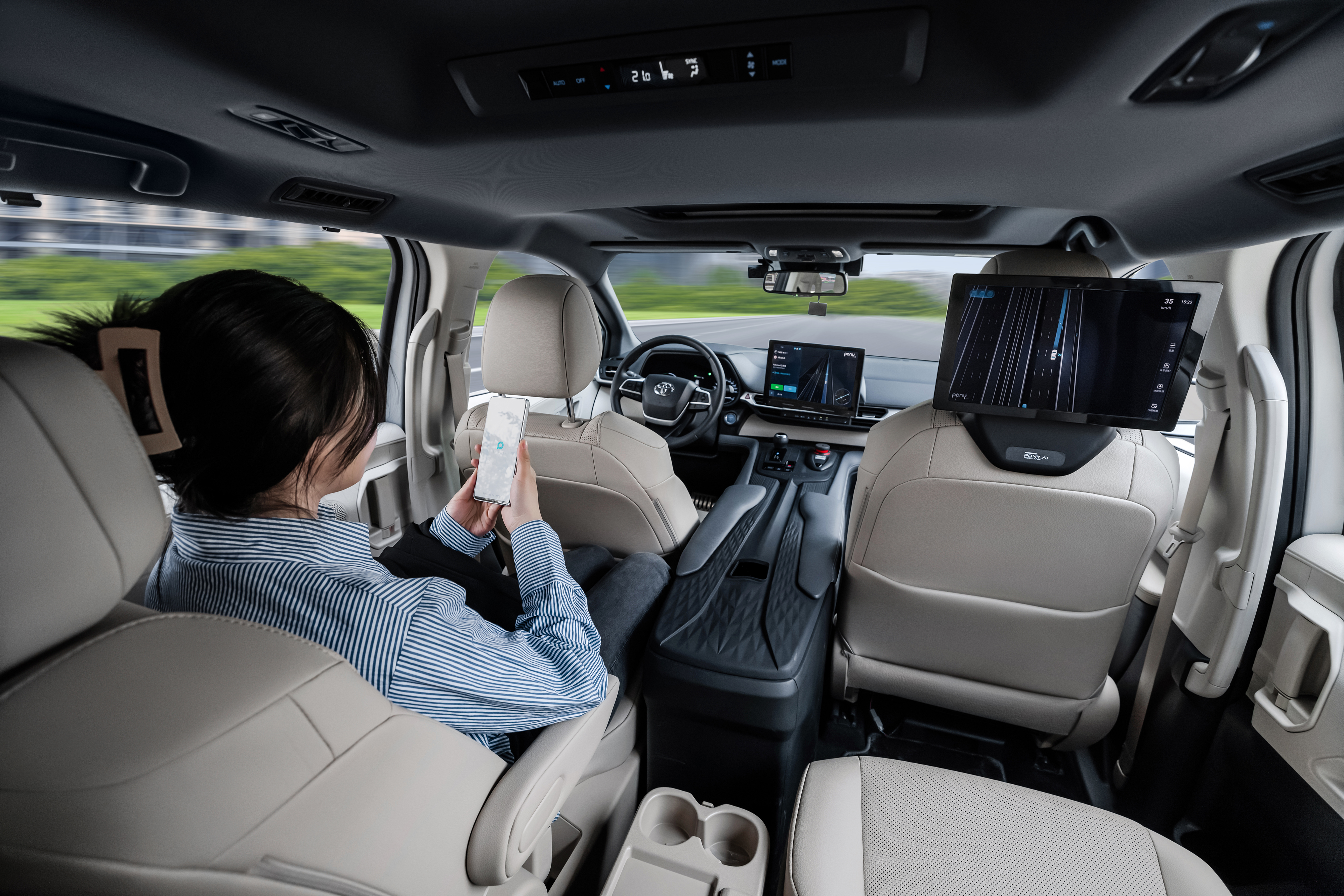 Pony.ai uruchamia całodobowe testy autonomicznych aut w Pekinie, Kantonie i Shenzhen