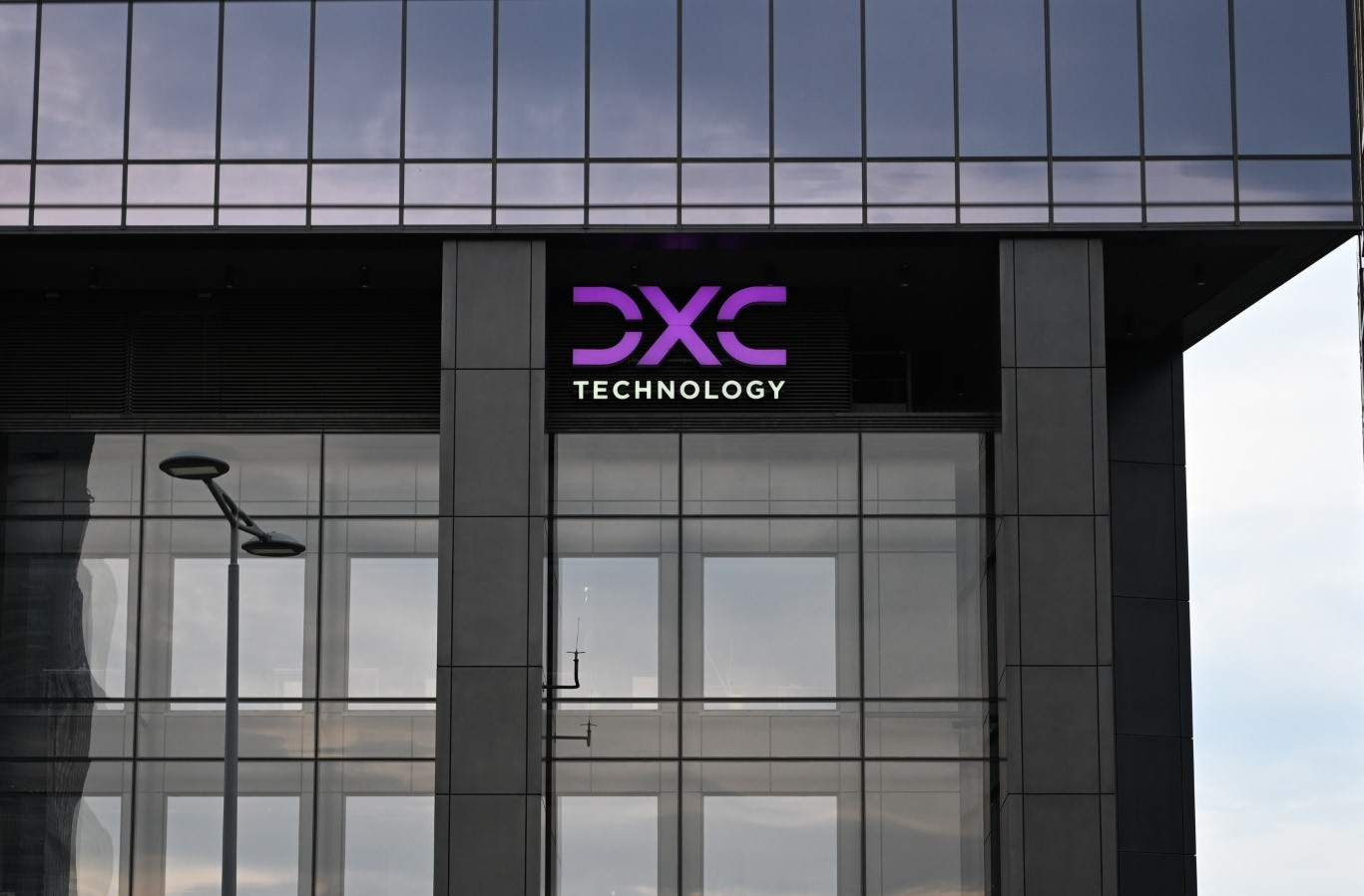 DXC uruchamia w Polsce Globalne Centrum Kompetencji AI