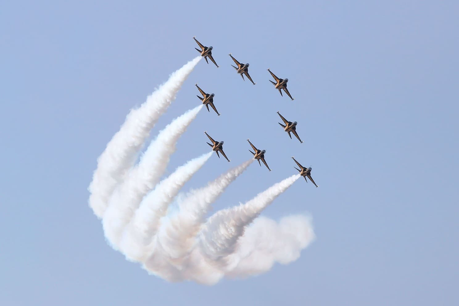 LG MAGNIT otwiera nowy rozdział w szkoleniu pilotów na symulatorach