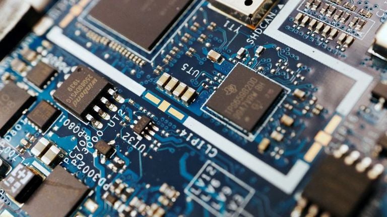 Zmagania ze wzrastającym deficytem chipów 10,4% niemieckich firm zgłasza problemy z dostawami