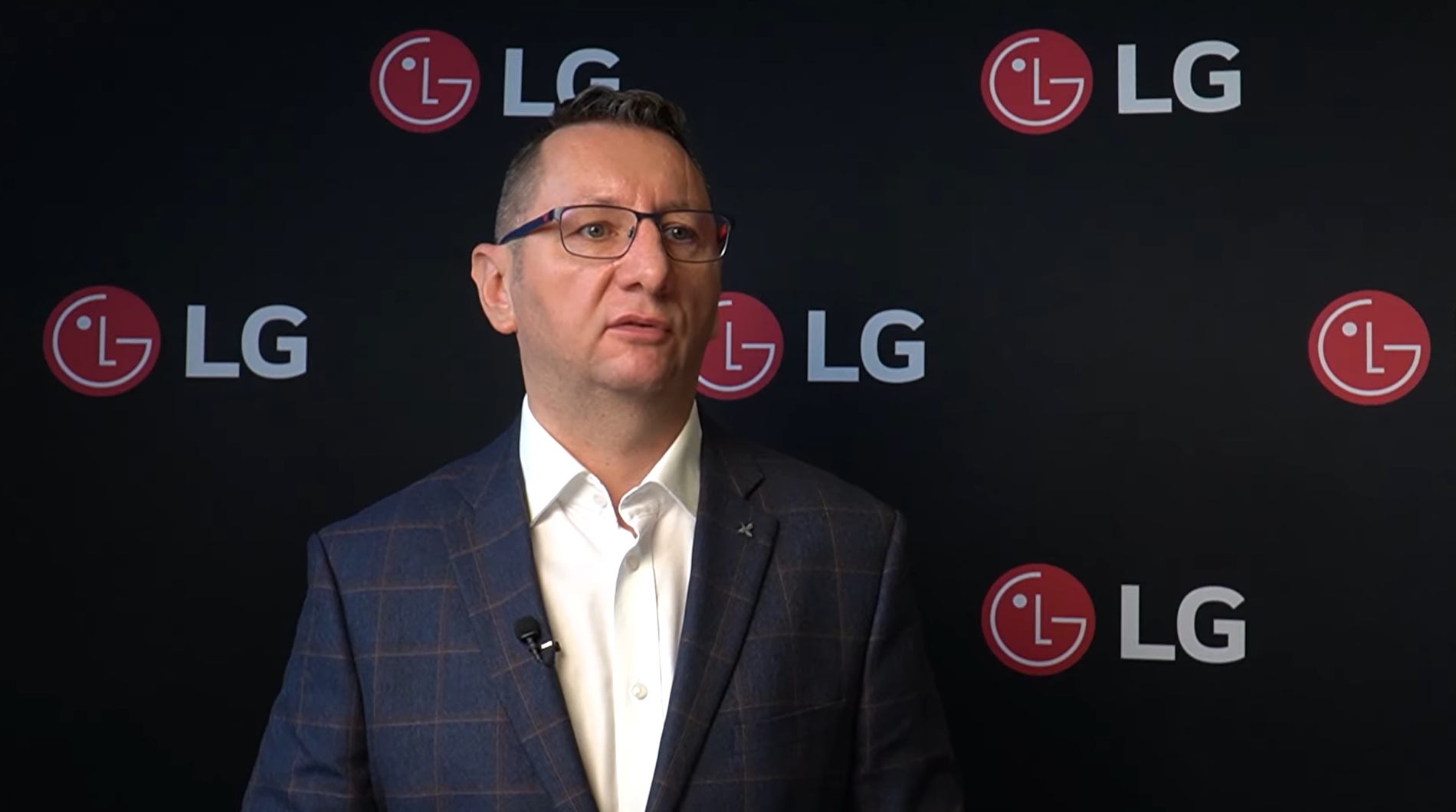 LG MAGNIT: “Klienci docenią najbardziej zaawansowany wyświetlacz micro LED na świecie” – podkreślił Artur Wojcieszuk, Exclusive Networks