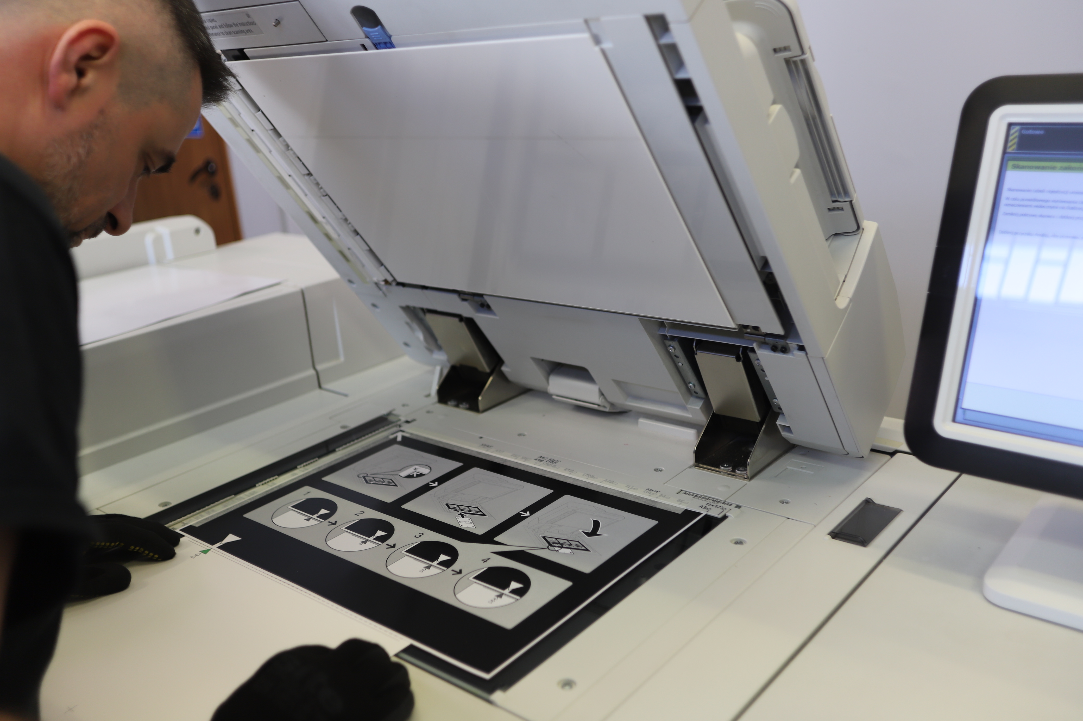 Canon varioPRINT TITAN napędza druk na żądanie. Nowa instalacja w parku maszynowym Prographic