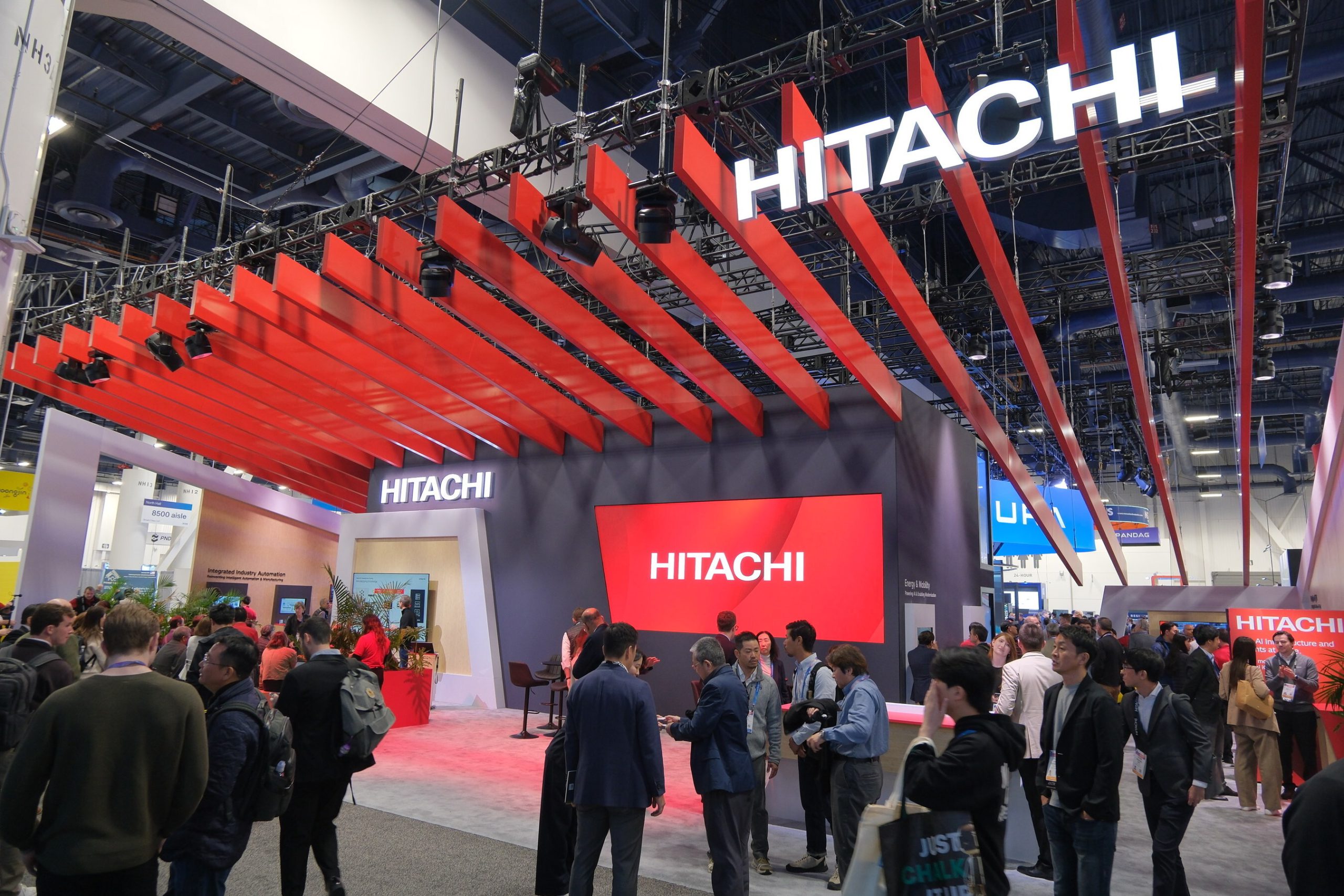 CES 2026: Hitachi ogłasza partnerstwa z NVIDIA, Google Cloud i Nozomi Networks