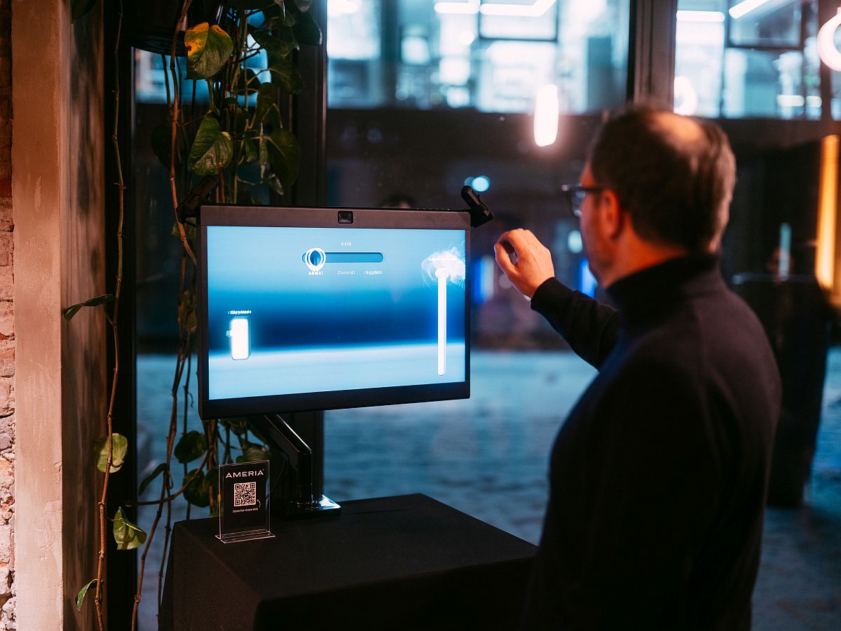 Gesty zamiast ekranu dotykowego. Sony i Ameria prezentują gotowy system 3D