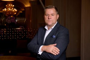 AI RADAR Trendbook: „Technologia, która zmienia Polski biznes – AI w praktyce, czyli szanse i wyzwania” – Dariusz Kwieciński, Fujitsu