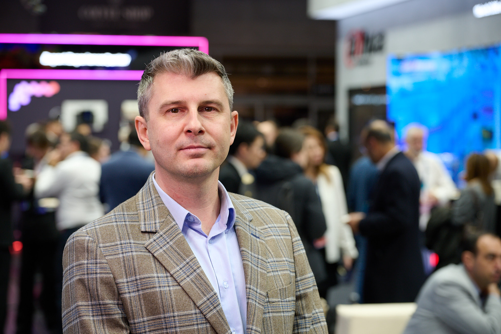 ISE 2026: Dahua rzuca wyzwanie rynkowi Digital Signage. Paweł Budzik o strategii firmy na polski rynek