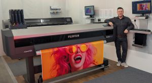 Fujifilm wdraża technologię Acuity Triton – FastSigns Scotland potwierdza wzrost efektywności produkcji