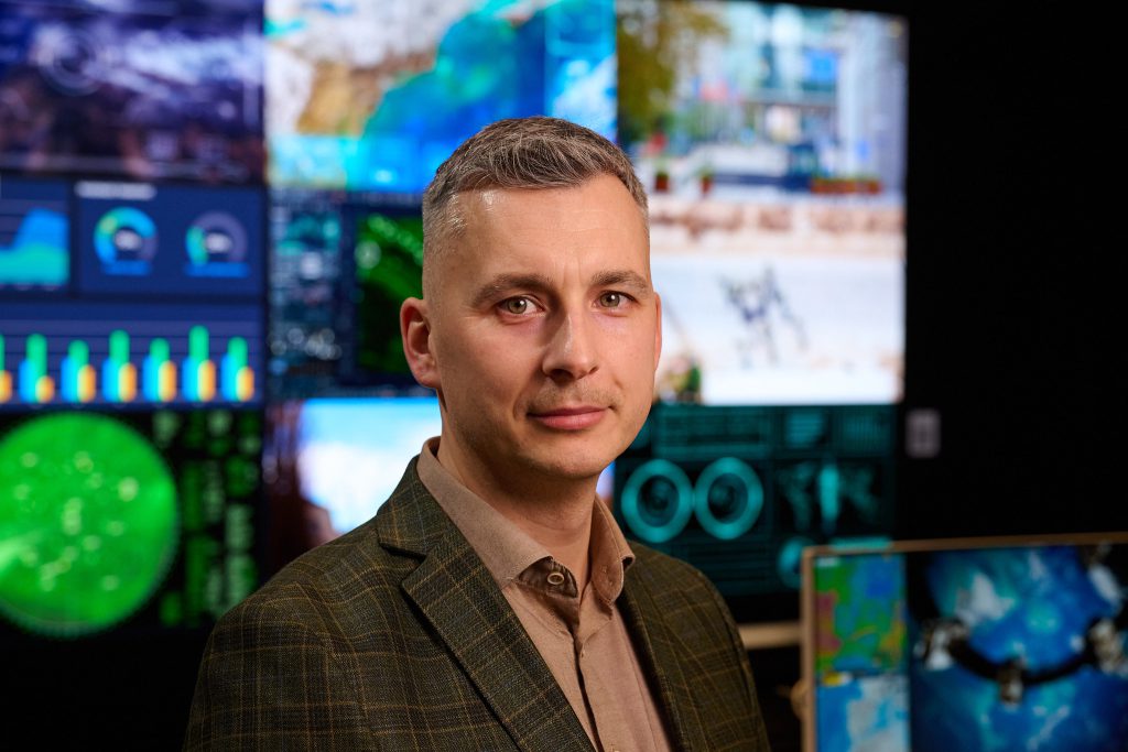 Marek Lewandowski, LG Electronics Polska