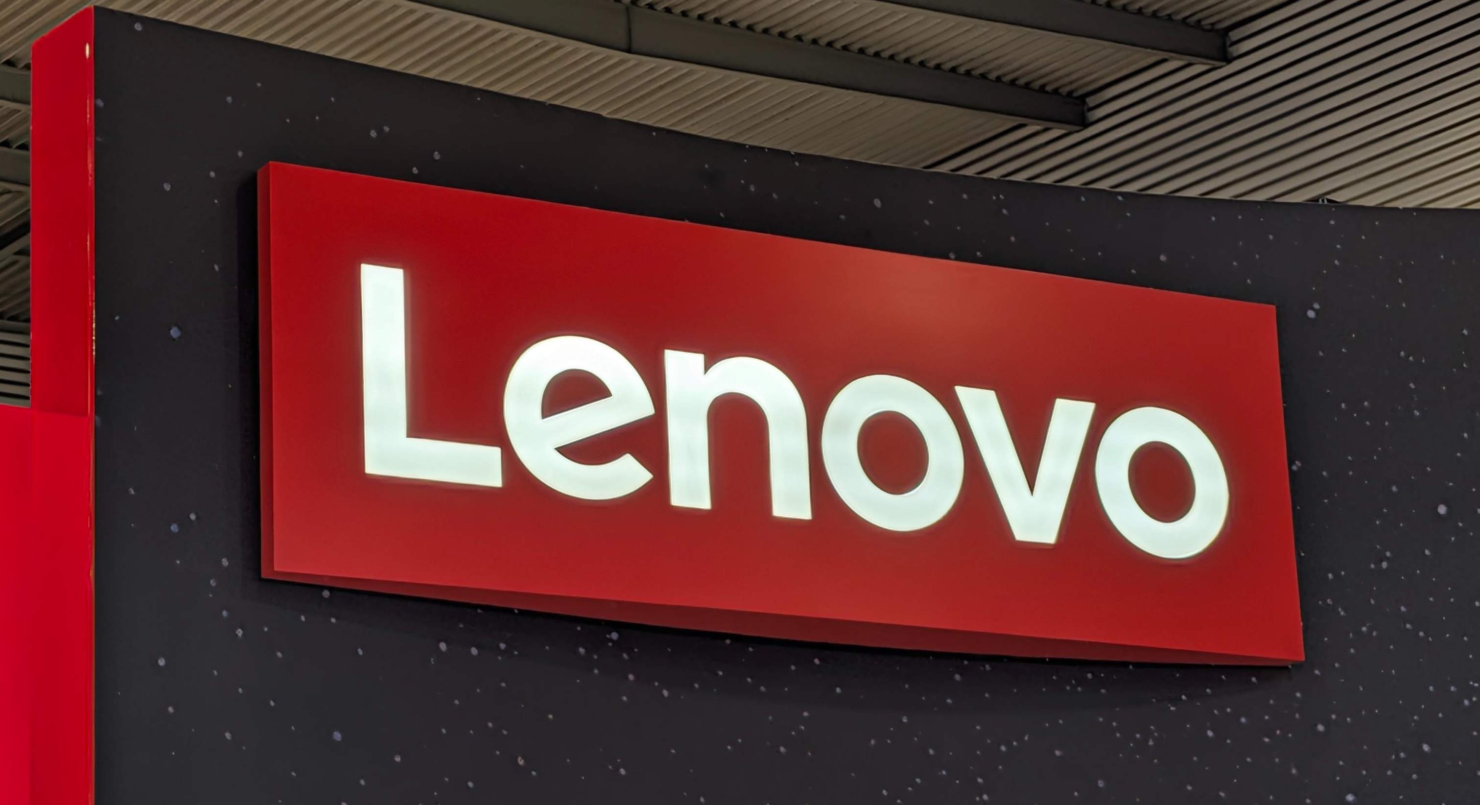 Lenovo pokazuje nowe stacje robocze AI i prototyp akumulatora dla laptopów