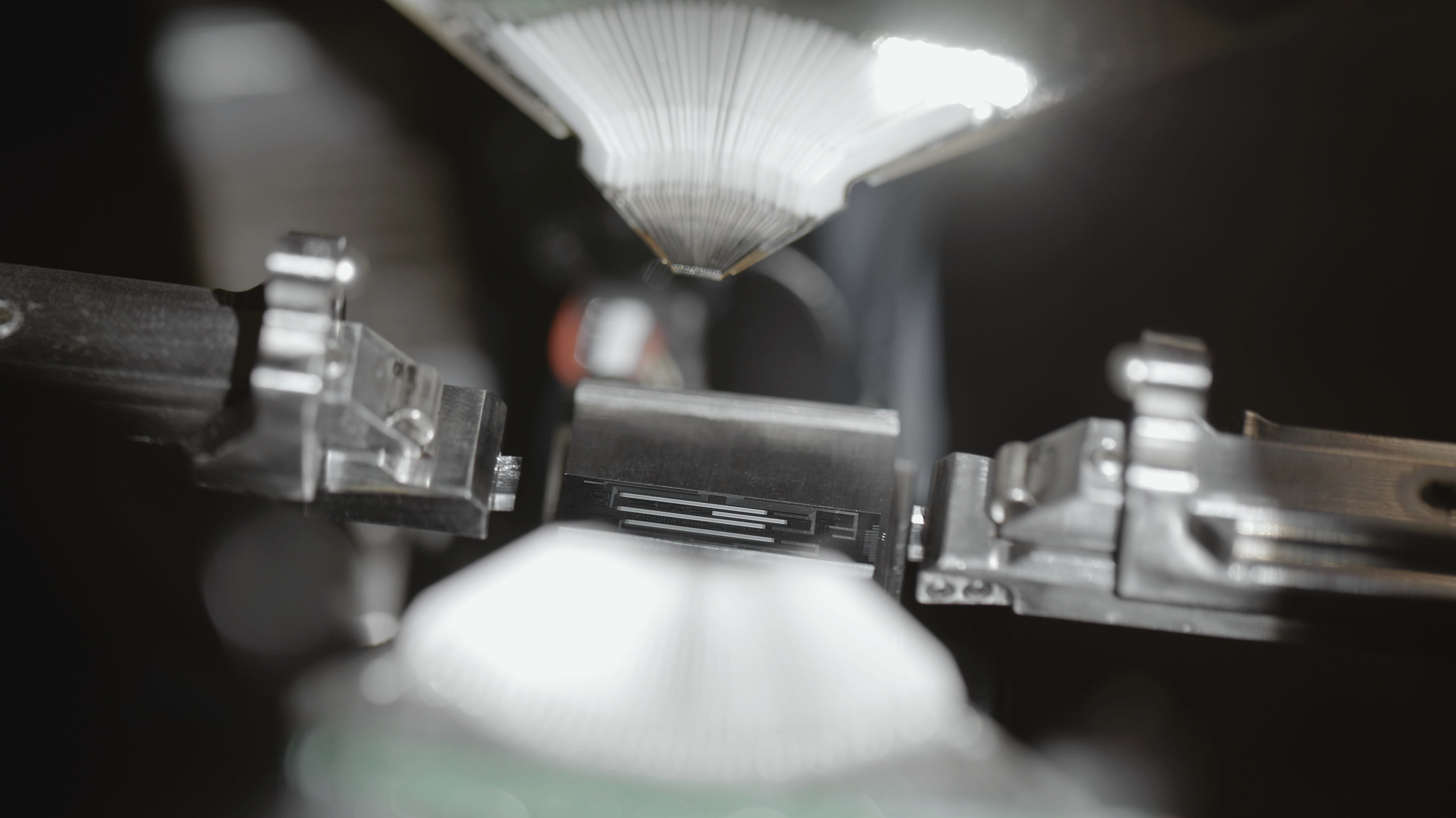 Cisco Universal Quantum Switch: zaprezentowano technologię, która połączy komputery przyszłości