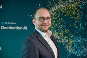 Destination AI w Warszawie: „Jako TD SYNNEX rozpoczynamy bardzo dużą serię eventów w wielu miastach w Polsce, a także wydarzeń online – to inicjatywa, która ma szansę realnie wpłynąć na tempo adopcji sztucznej inteligencji w Polsce” – podkreślił Jacek Kotynia, TD SYNNEX