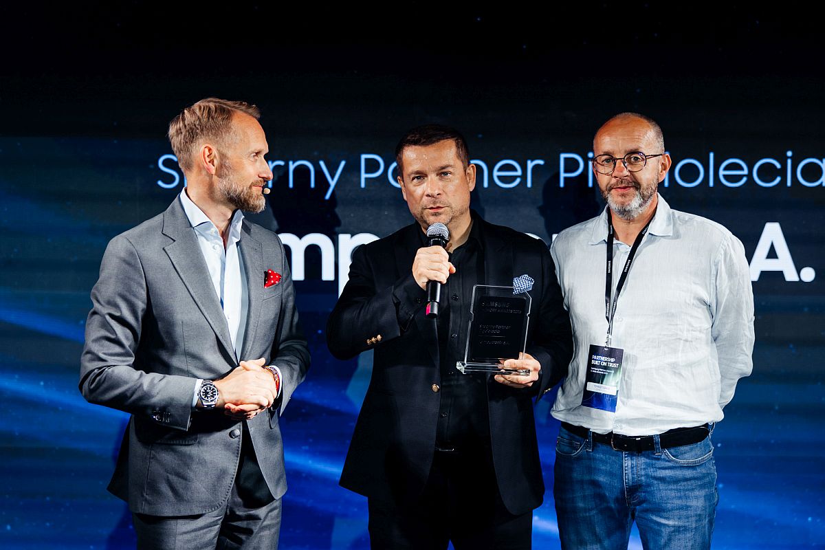 Srebrny Partner Pięciolecia: Komputronik