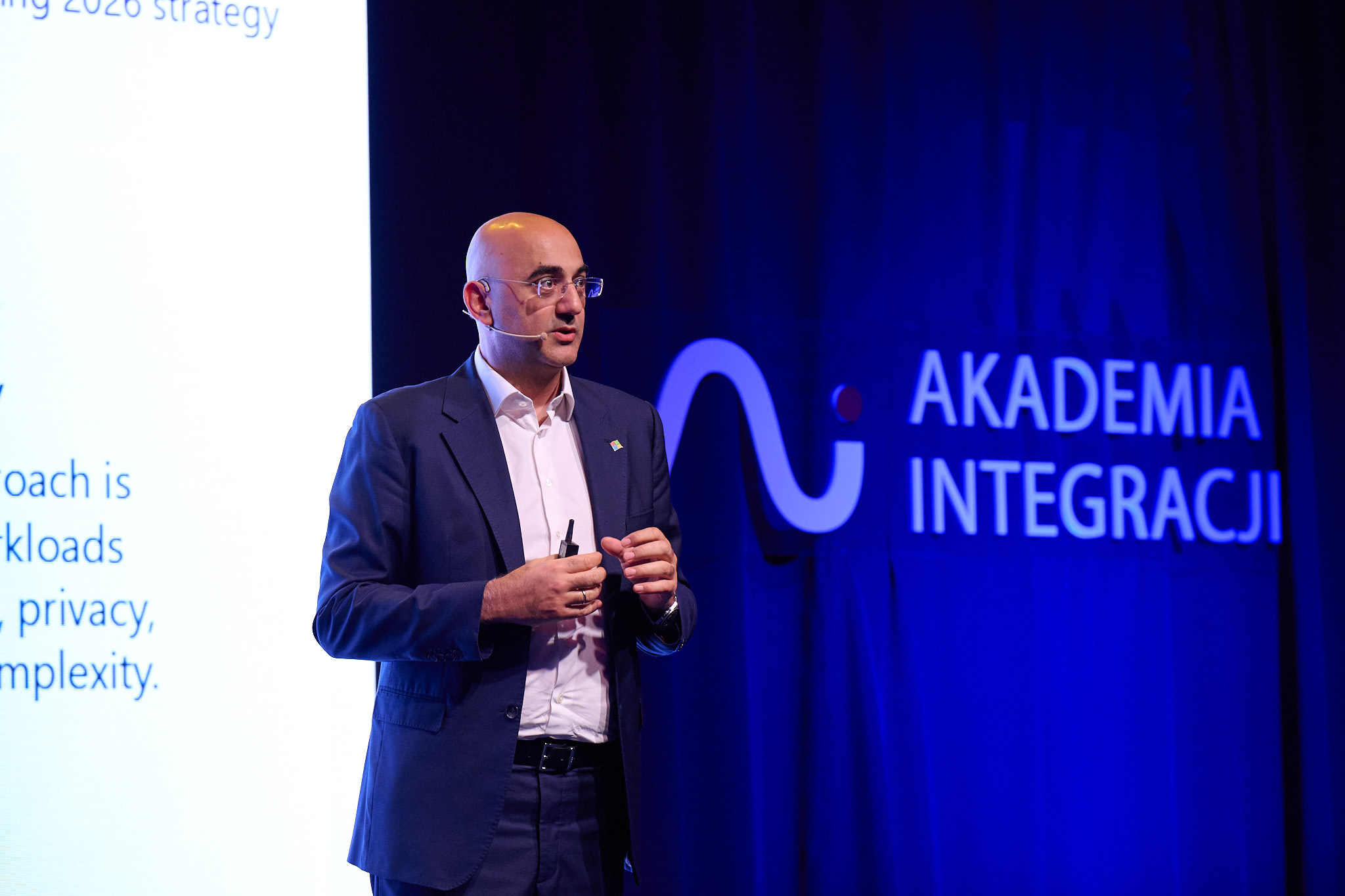 Nadchodzący kryzys inferencji i architektura bezpieczeństwa nowej ery – Chris Papaphotis, EMEA Head of Distribution, Commercial Devices & Solution Sales w Microsoft
