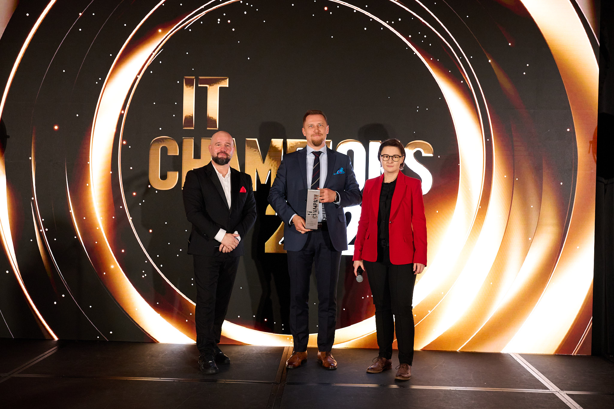 IT Champions 2026: „To wyróżnienie to oczywiście zasługa całego zespołu, który pracuje w dziale Information Display” – podkreślił Jarosław Szkoda z LG Electronics, odbierając statuetki w kategoriach Digital Signage oraz Ekrany LED