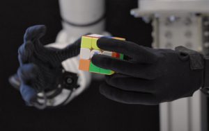 Genesis AI pokazuje GENE-26.5. Manipulatory robotów mają zyskać sprawność ludzkiej dłoni