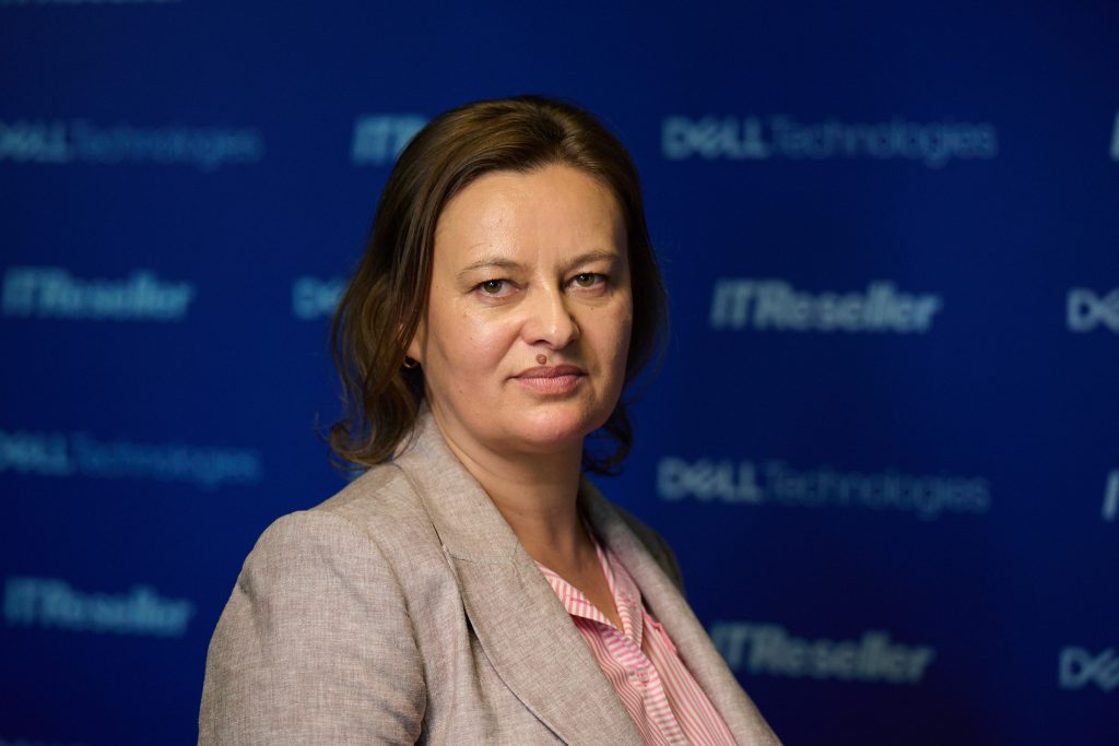 Greta Szypuła DELL