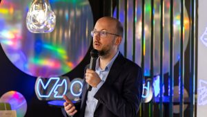 Suwerenność i etyka to twarde parametry, nie moda. Wywiad z Nicolasem Romele (OVHcloud)