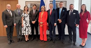 Globalne standardy sztucznej inteligencji tematem rozmów w Genewie