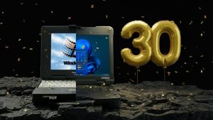 Panasonic TOUGHBOOK świętuje 30 lat innowacji na pierwszej linii dla zespołów mobilnych