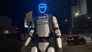 Kontrowersje w Świnoujściu: Chiński robot-celebryta w bazie Marynarki Wojennej