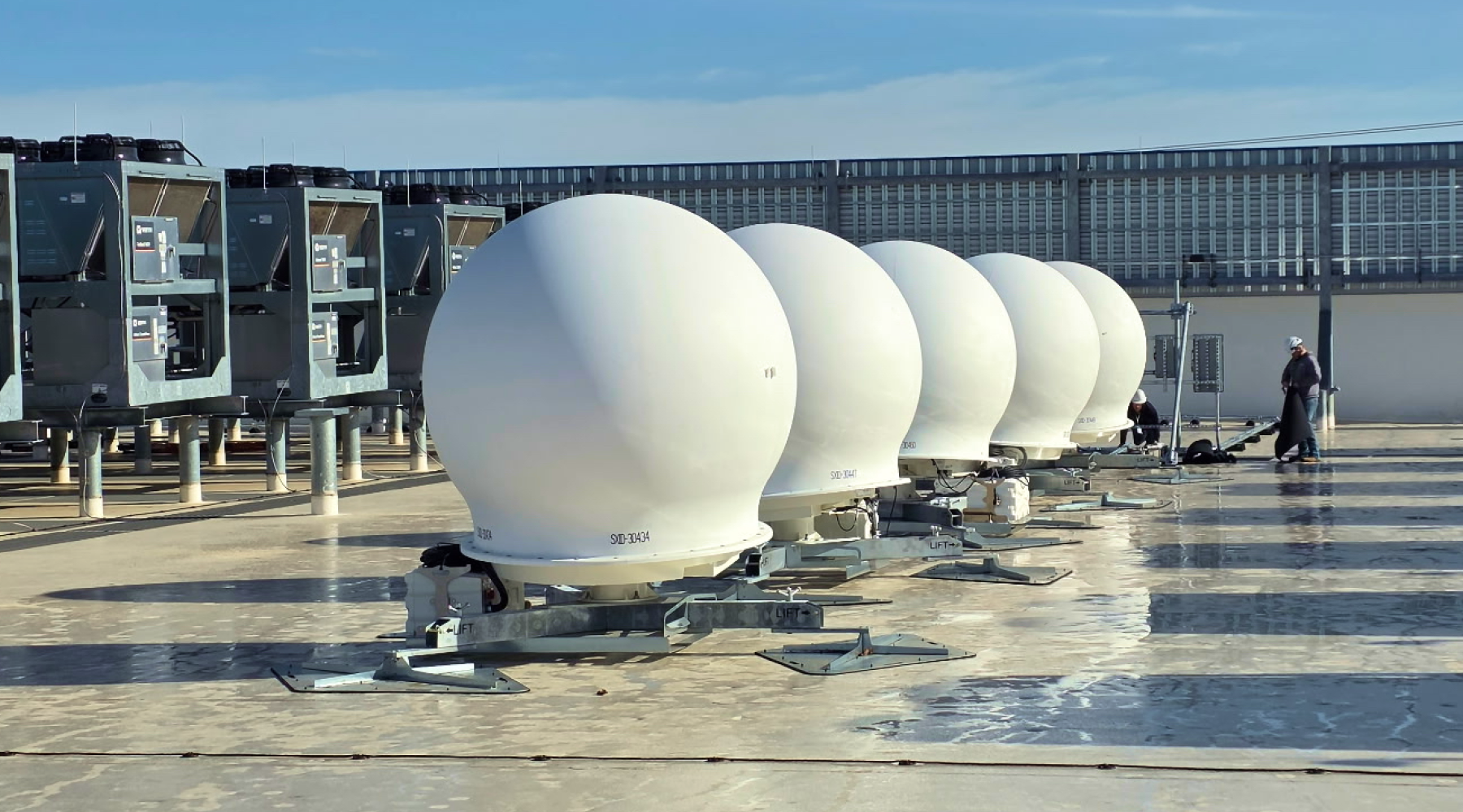 Pożar infrastruktury Starlink pod Warszawą. W tle podejrzenie sabotażu