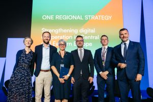 Europa Środkowo-Wschodnia wzmacnia współpracę cyfrową – Za nami CEE Digital Summit Warsaw 2026 pod hasłem „One Region. One Competitive Europe. One Secure Future.”